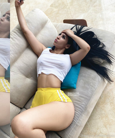 malyxo modèle xxx galerie