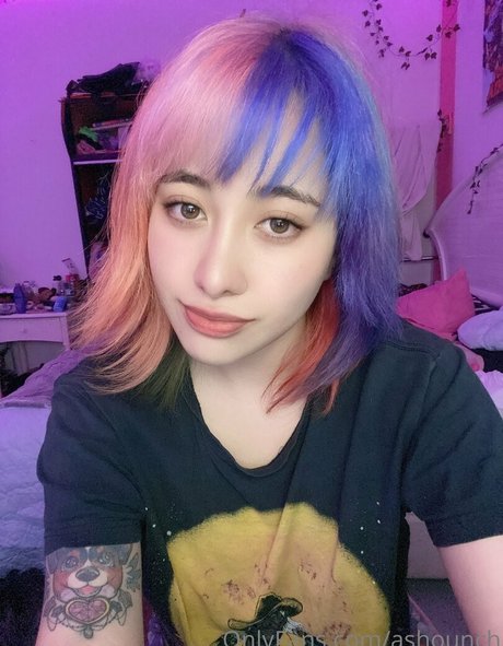 Ashounch modèle chaud images