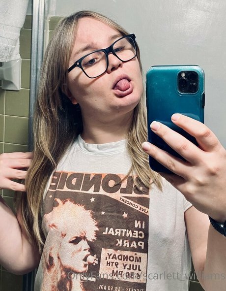 Scarlett Williams modelo agradable galerías