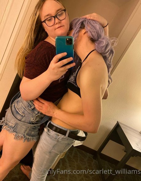 Scarlett Williams actriz porno galerías