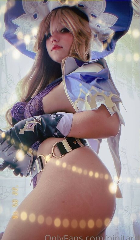 Niniitard mannequin photos