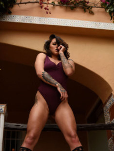 Mica Martinez modèle artistique img