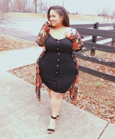 uilanibabe actriz porno fotos