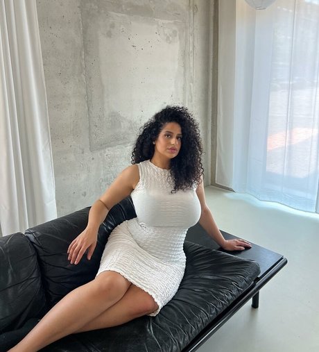 Anna Maria actrice parfaite photos