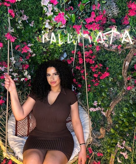 Anna Maria estrella exclusiva galerías