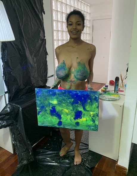 TinaFire modèle magnifique galerie