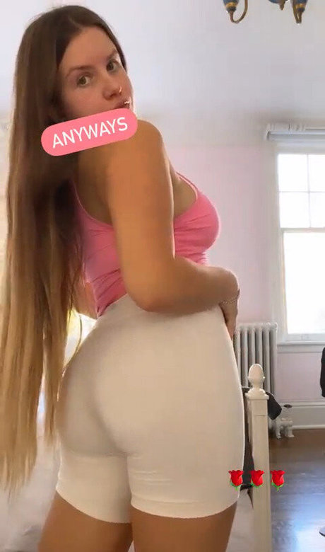 Elizabeth M modèle érotique galerie