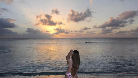 Elizabeth M joli modèle galeries