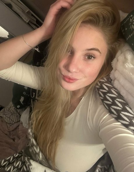 katemoonn actriz caliente archivo