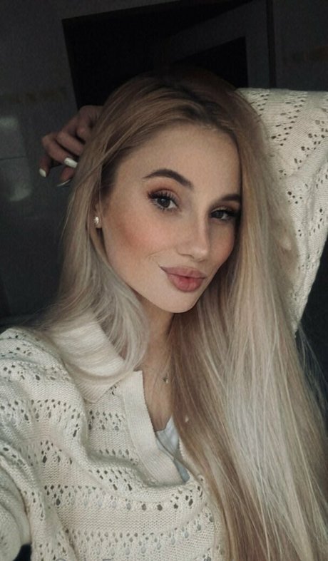 katemoonn modelo bonita foto