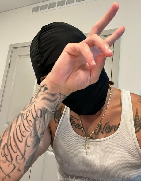 kweezy100 modèle nu collection