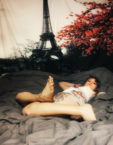 trans free onlyfans beautiful nude photo