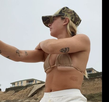 Casey Nixon modelo perfecto imágenes