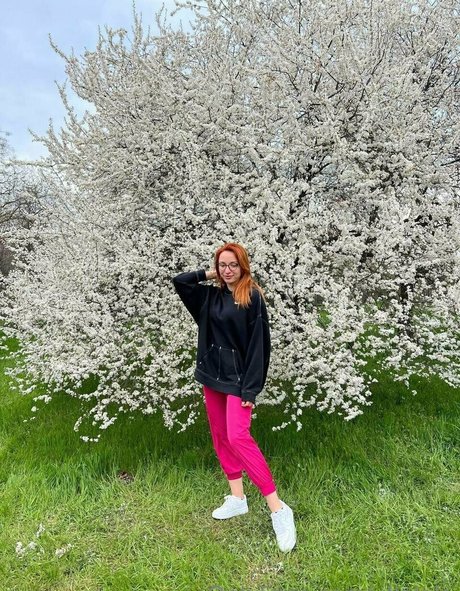 ullalala actriz atractiva galerías