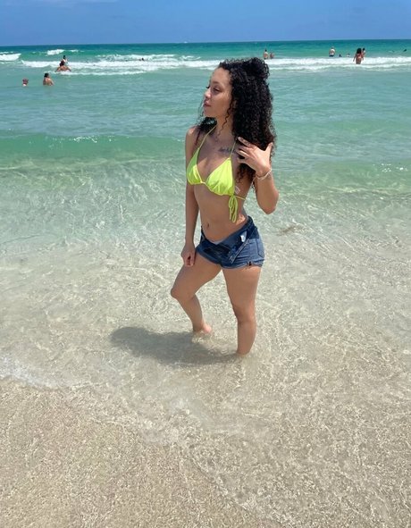 novatitsxxx actriz de arte archivo