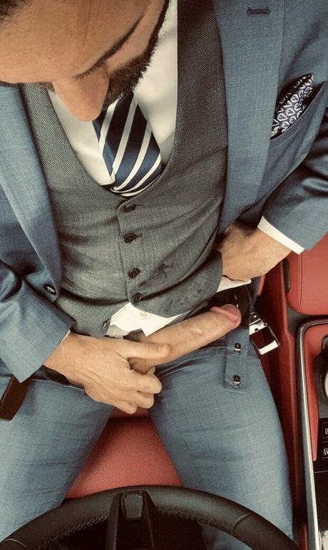 leobear estrella desnuda foto