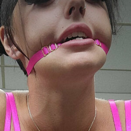 Thephnxxx actrice libre image