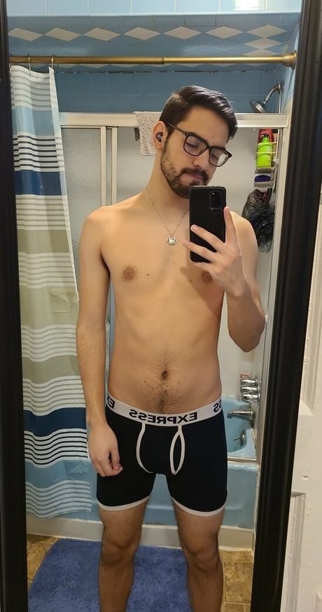 tragicgaynerd profile image