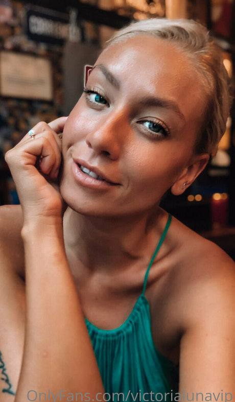 victorialunavip star du porno exclusive galeries