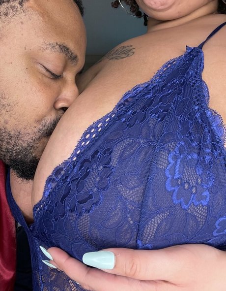 finnyfansfree modelo xxx fotos