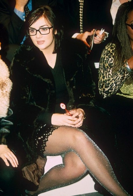 Martine McCutcheon modèle érotique galeries