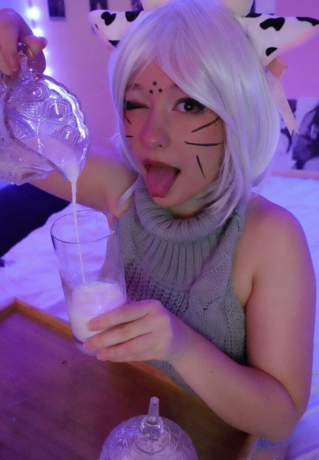 realneko tv actrice chaude images