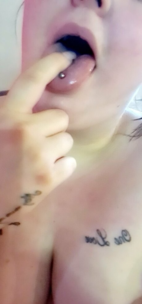 elliemartinxo adult star picture
