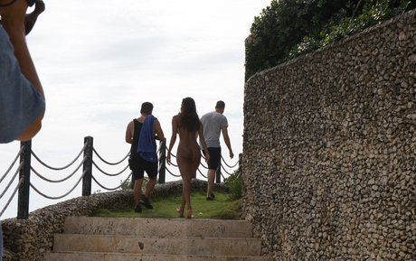 Nidhi Sunil actriz perfecta imagen