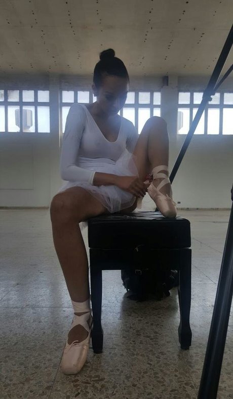 francysbelle actrice érotique images