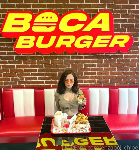 enzabel chloe actrice érotique images