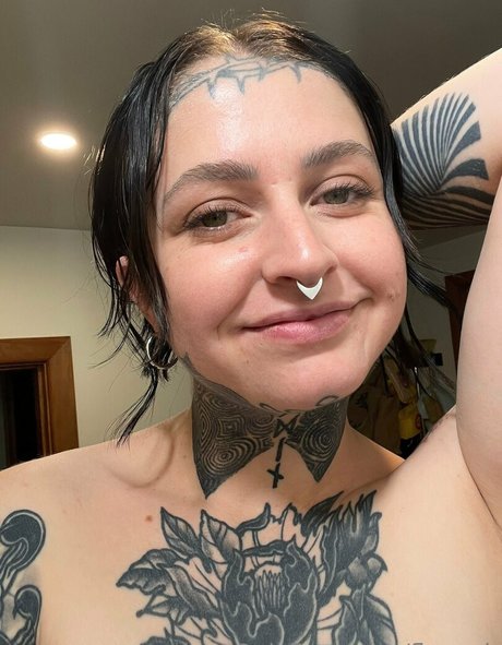 floworb xxx actress photos