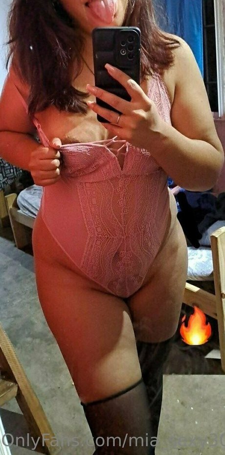 mia sexy30 estrella del arte imagen