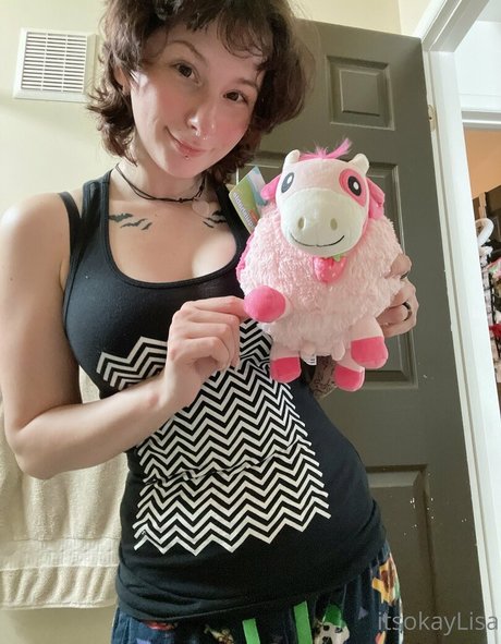 lisasayshello star pornographique archive