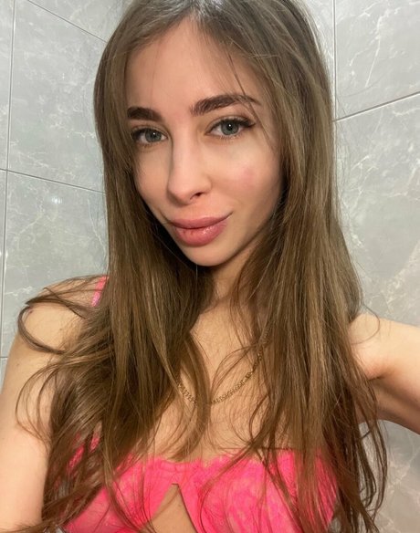 lili babe star érotique img