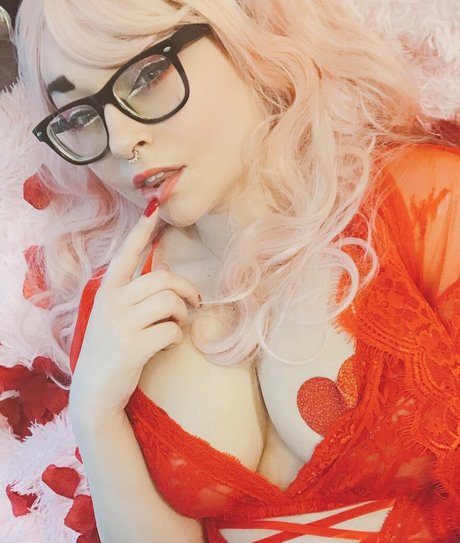 GothTamago actriz sexual archivo