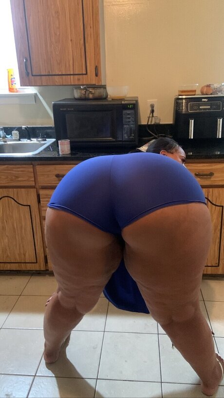 ThiickYellaBone nudes pornstar archive