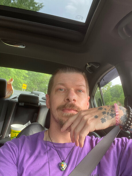 Aaron90 sexy model pic