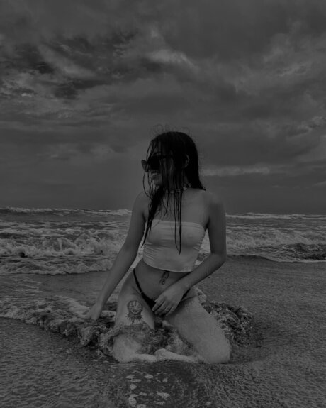 Yimyam top model images