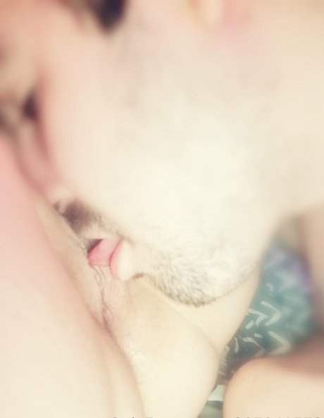 bigtitsthiccthighs97 estrella desnuda imagen