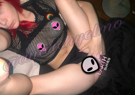 anarchyelmo naked actress pics