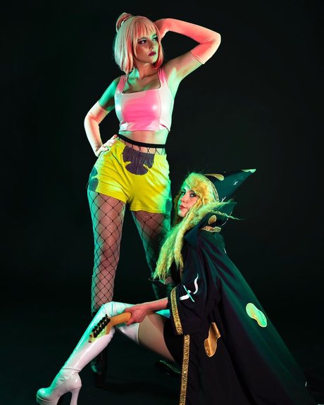 Raineemery modèle hd galeries