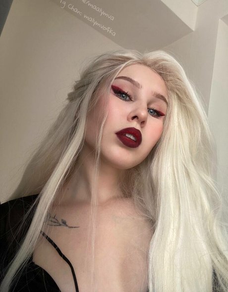 Malymvo4ka modèle sympa photos