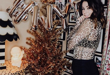 Jillian Rose Reed modelo libre archivo