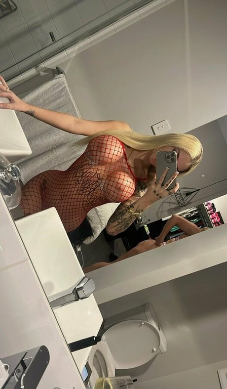 C harlixe top star pictures