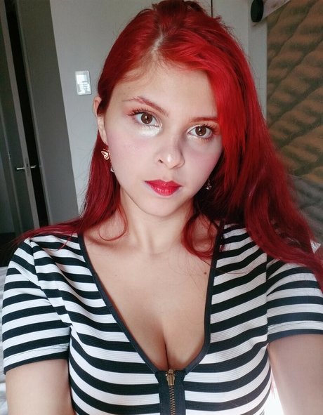 Julia chan bonita modelo imágenes