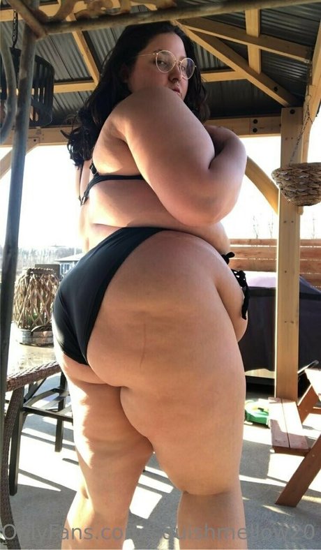 squishmellow20 pornstar erotic img