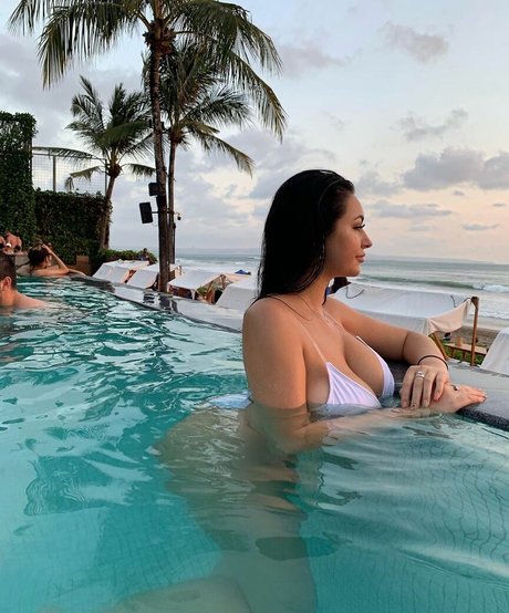 Belleza adolescente onlyfans arriba foto