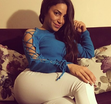 Serpil Cansz modelo superior recopilación