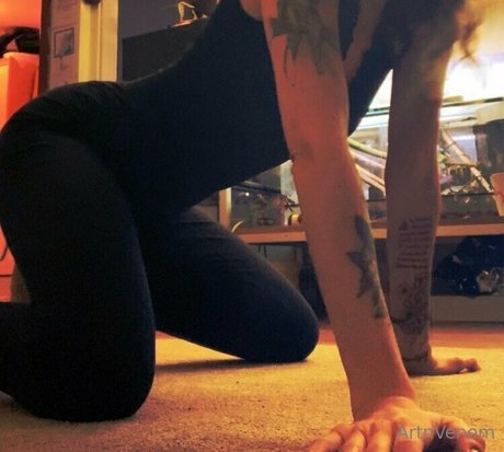 artnvenom desnudos de estrellas porno galería