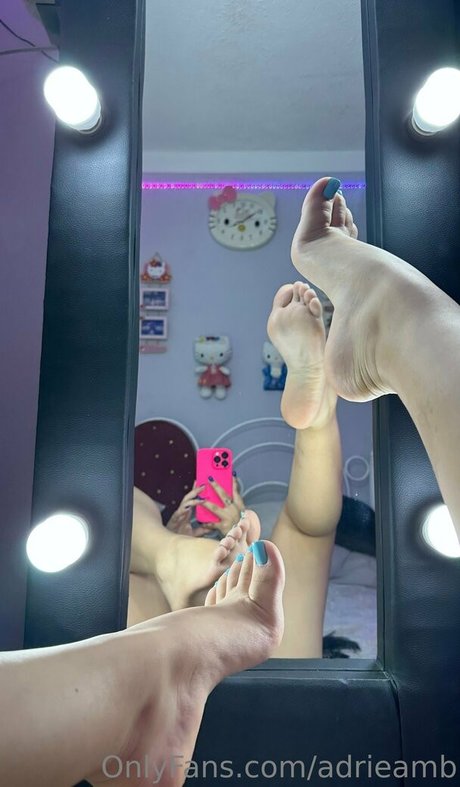 Adrieamb modèle érotique galerie